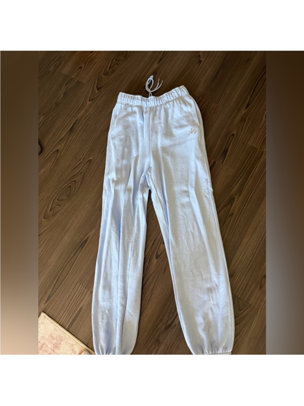 ALO Accolade Sweatpant - Seashell Blue - Small - Picture 7 of 8
